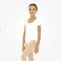 Pack Essentiel Danse – Justaucorps, Jupette, Collants et Chaussons